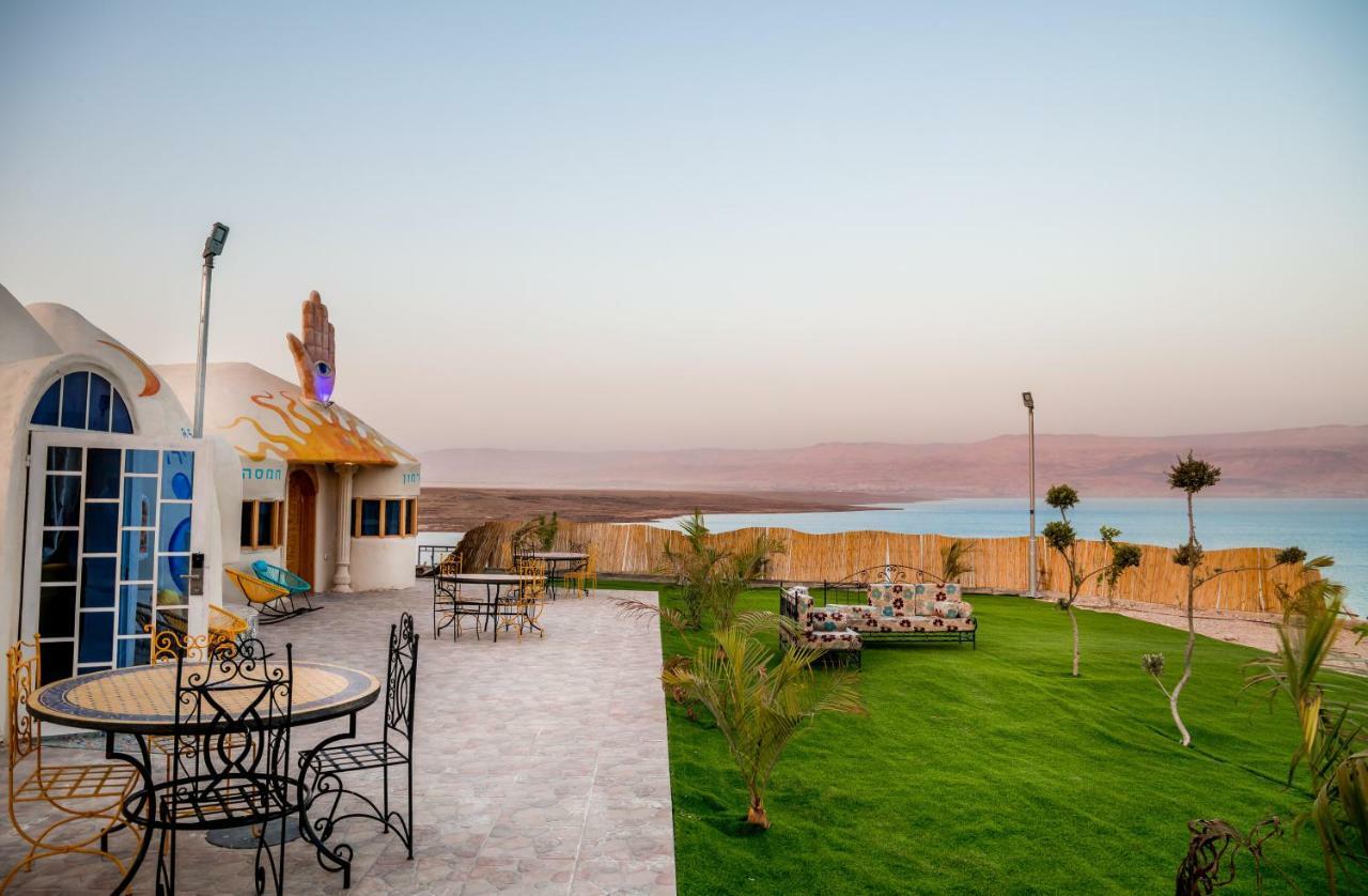 Hotel The Dream Compound- By Biankini Kalia Exterior foto